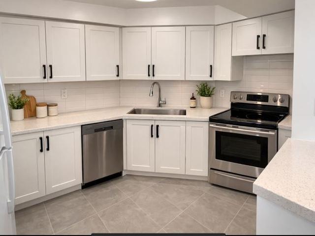 For Lease 171 Erskine Avenue Unit# 1202, Toronto, Ontario