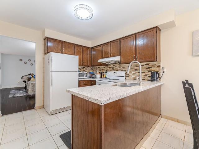 For Lease 1722 Princelea Place Unit# Room B, Mississauga, Ontario