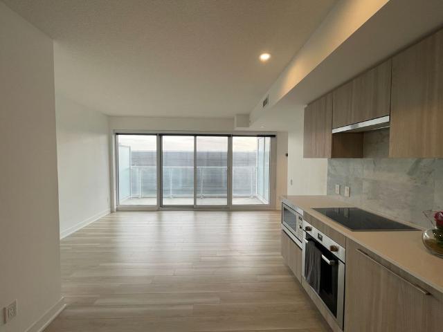 For Lease 17 BATHURST Street Unit# 1502, Toronto, Ontario