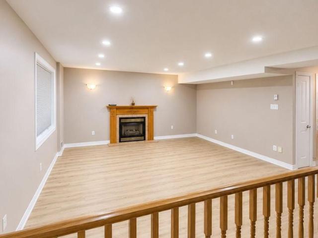 For Lease 17 JEAN ANDERSON Crescent Unit# LOWER, Guelph, Ontario
