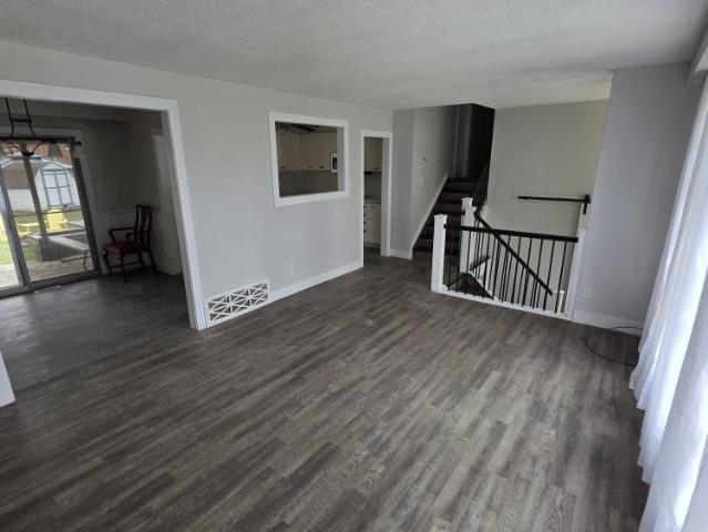 For Lease 17 Larkdale Crescent, Essa, Ontario