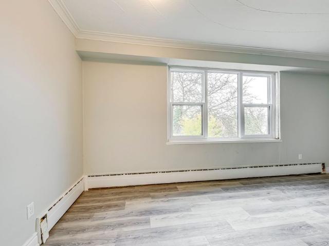 For Lease 17 Station Road Unit# #11, Toronto, Ontario