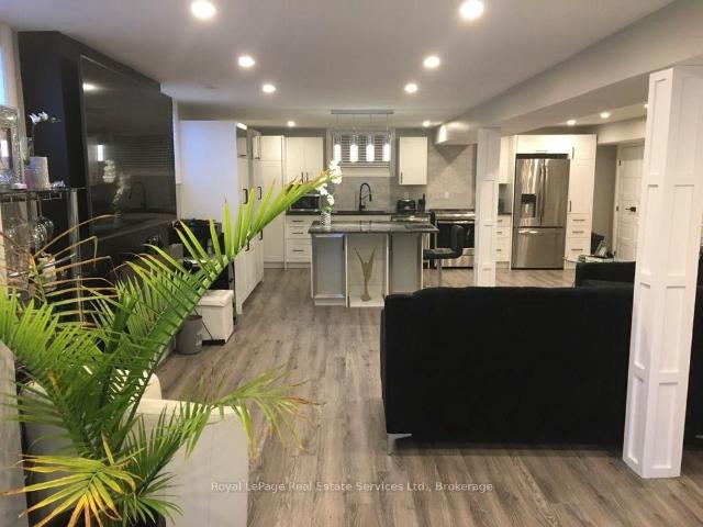 For Lease 184 Dundas Street, Hamilton, Ontario