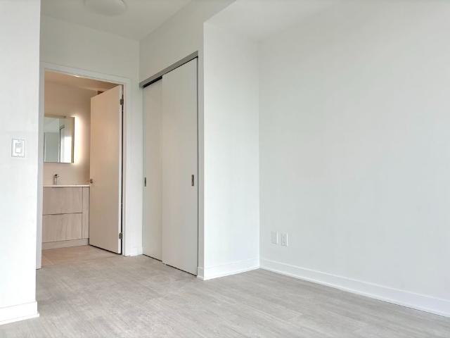 For Lease 185 Alberta Avenue Unit# 908, Toronto, Ontario