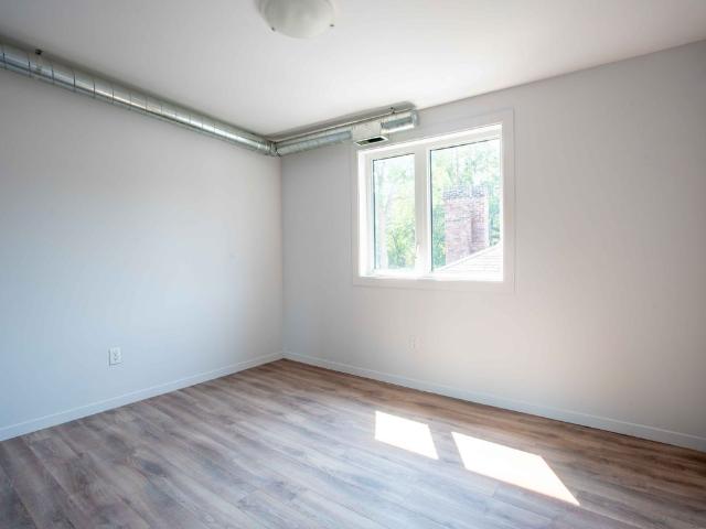 For Lease 185 Jane Street Unit# 3, Toronto, Ontario