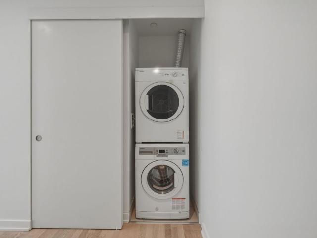 For Lease 185 Roehampton Avenue Unit# 1305, Toronto, Ontario