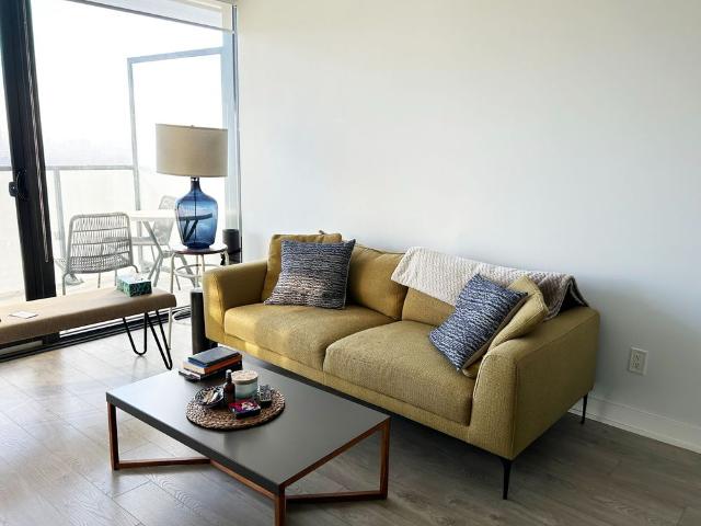 For Lease 185 Roehampton Avenue Unit# 2207, Toronto, Ontario