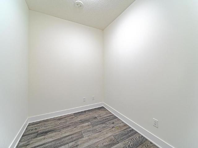 For Lease 188 Fairview Mall Drive Unit# 2216, Toronto, Ontario
