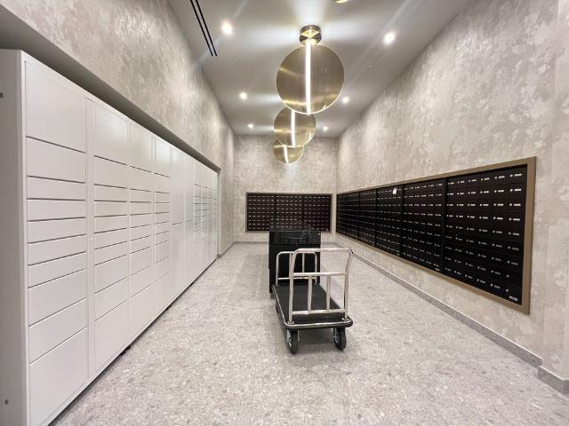 For Lease 180 Front Street Unit# 2702, Toronto, Ontario