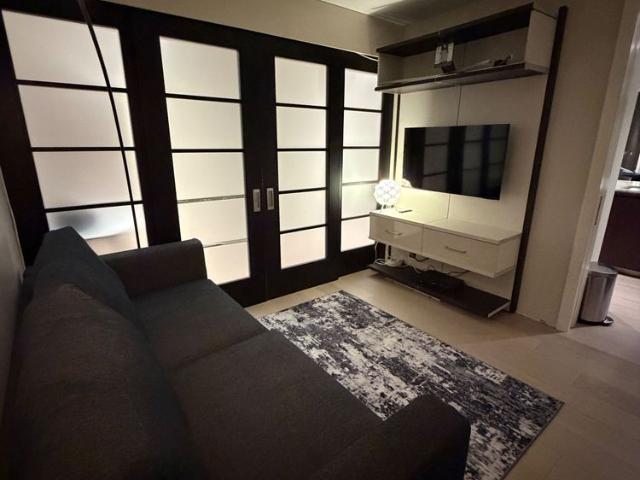 For Lease 180 University Avenue Unit# 4803, Toronto, Ontario