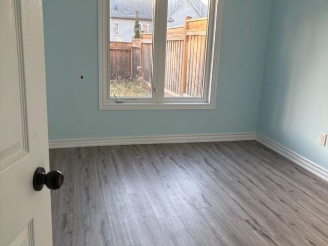 For Lease 1816 Silverstone Crescent, Oshawa, Ontario