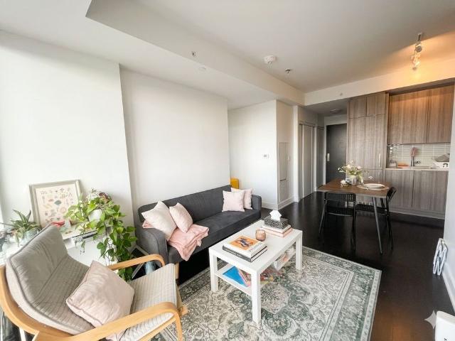 For Lease 181 Bedford Road Unit# 1201, Toronto, Ontario
