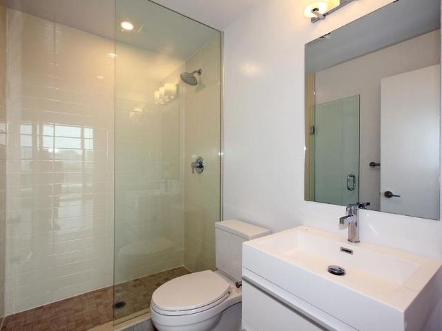 For Lease 181 Bedford Road Unit# 808, Toronto, Ontario