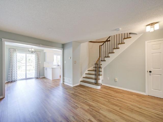For Lease 1833 Hobson Drive, Burlington, Ontario