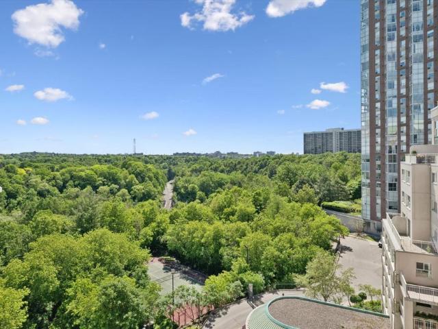 For Lease 18 Concorde Place Unit# 818, Toronto, Ontario