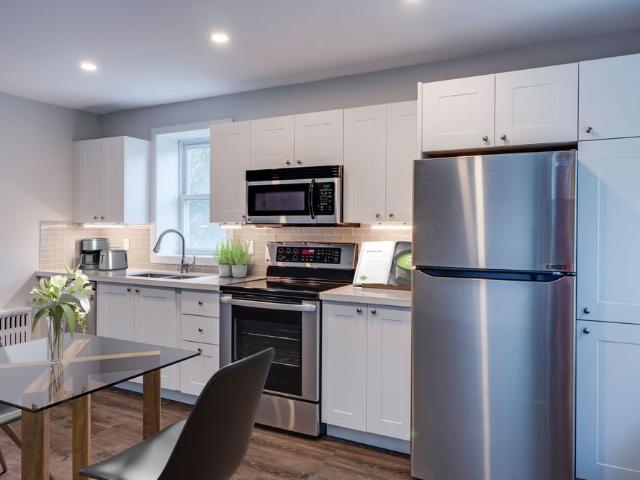 For Lease 18 Anglesey Boulevard Unit# 208, Toronto, Ontario