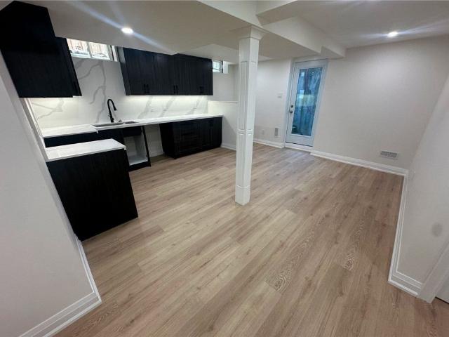 For Lease 18 Hullen Crescent Unit# Lower level, Toronto, Ontario