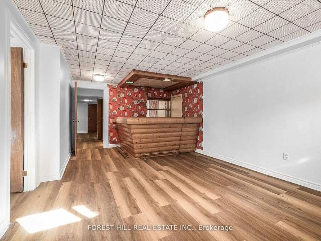 For Lease 18 Irvington Crescent, Toronto, Ontario