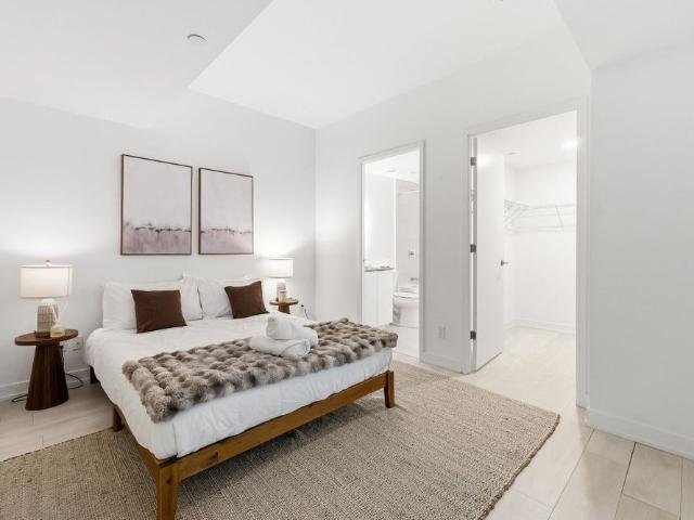 For Lease 18 Maitland Terrace Unit# 405, Toronto, Ontario