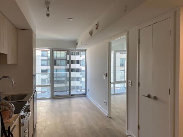 For Lease 18 Maitland Terrace Unit# 913, Toronto, Ontario