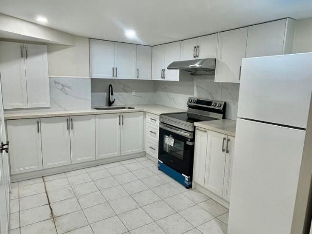 For Lease 18 Walnut Grove Crescent Unit# Bsmt, Richmond Hill, Ontario