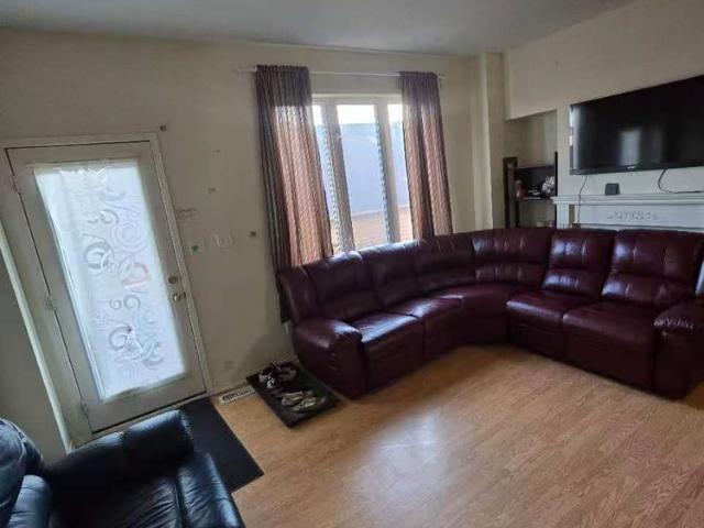 For Lease 18 Troyer Avenue Unit# Second Floor Rooms, Toronto, Ontario