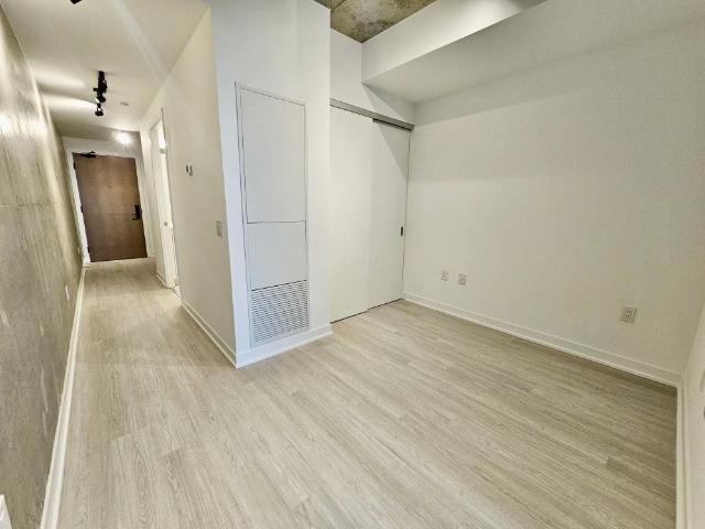 For Lease 195 McCaul Street Unit# 1412, Toronto, Ontario