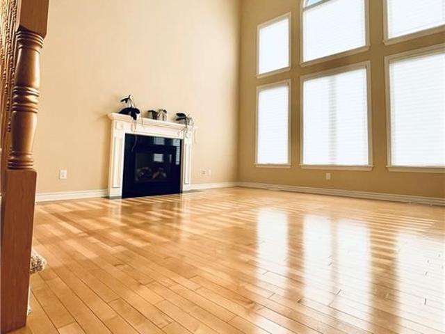 For Lease 195 KEYROCK Drive, Kanata, Ontario