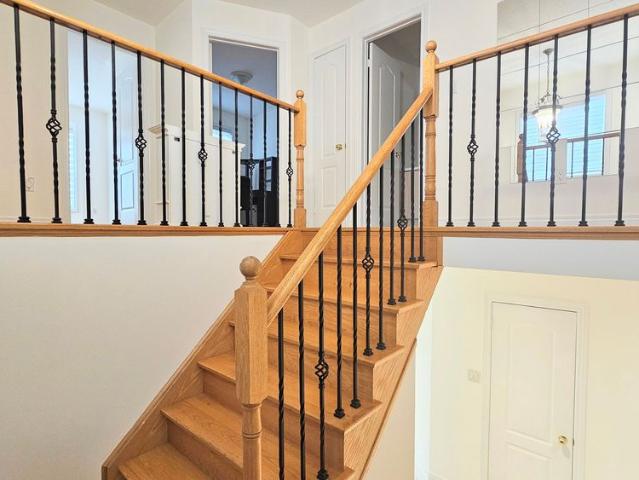 For Lease 195 Warwick Crescent, Newmarket, Ontario