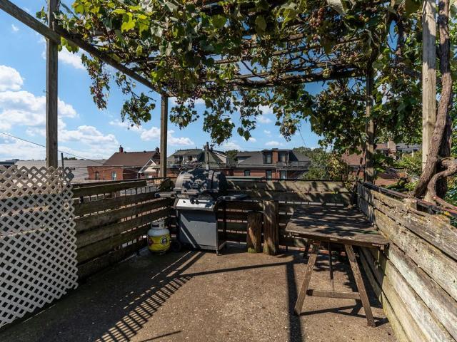 For Lease 196 Beatrice Street Unit# 2nd & 3rd, Toronto, Ontario