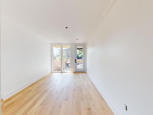For Lease 197 Hallam Street Unit# 1, Toronto, Ontario