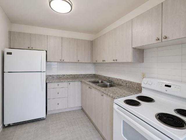 For Lease 1901 Martin Grove Road Unit# 521, Toronto, Ontario