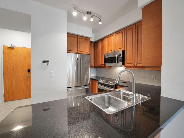 For Lease 1910 Lake Shore Boulevard Unit# 903, Toronto, Ontario