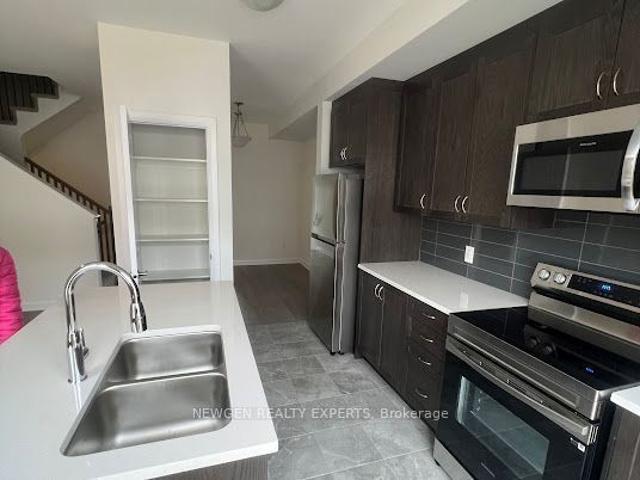 For Lease 191 Invention Boulevard, Kanata, Ontario