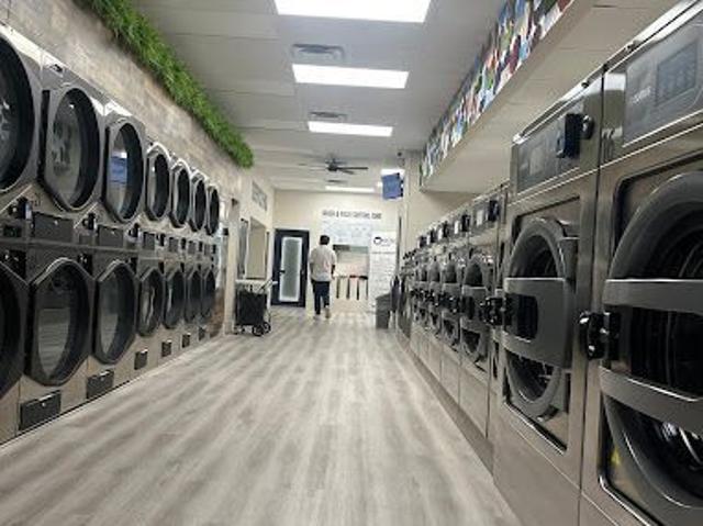 For Lease 191 Lakeshore Road Unit# 11, Mississauga, Ontario