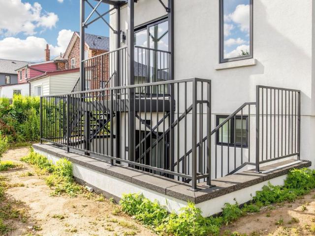 For Lease 1925 Lawrence Avenue Unit# 1, Toronto, Ontario