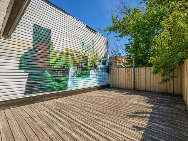For Lease 193 1/2 Baldwin Street, Toronto, Ontario