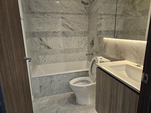 For Lease 19 Bathurst Street Unit# 2901, Toronto, Ontario