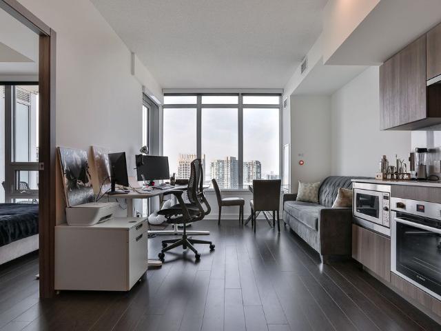 For Lease 19 Bathurst Street Unit# 3715, Toronto, Ontario