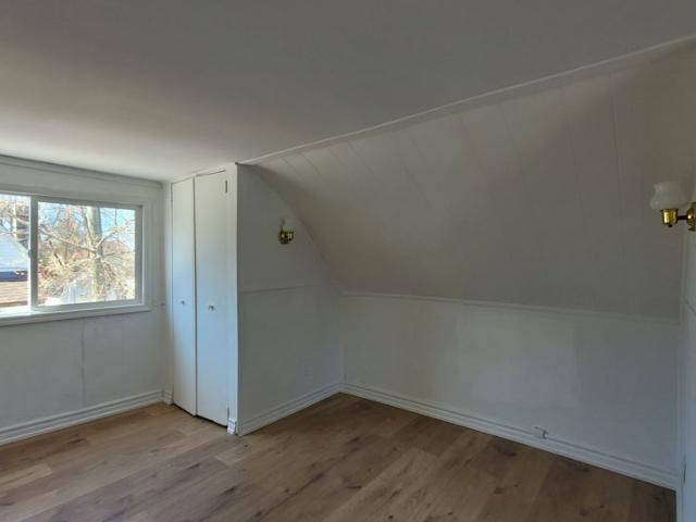 For Lease 19 GLEN Street, Wasaga Beach, Ontario