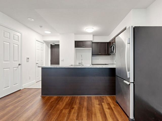 For Lease 19 Grand Trunk Crescent Unit# 1012, Toronto, Ontario