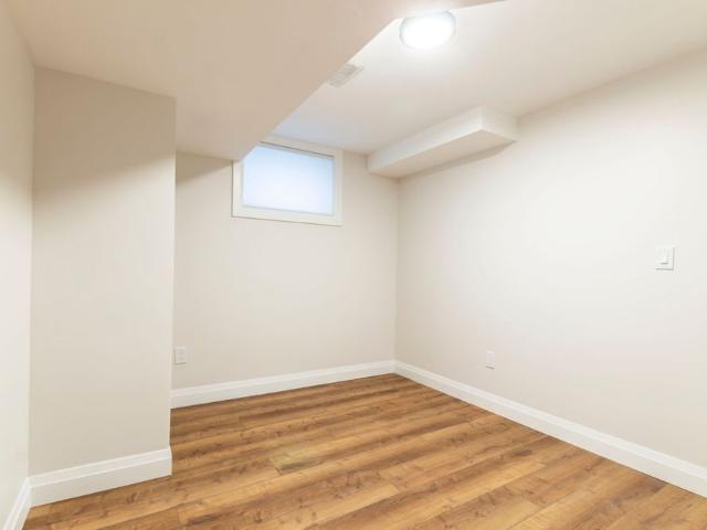 For Lease 19 FERRIS CIRCLE Lane, Guelph, Ontario