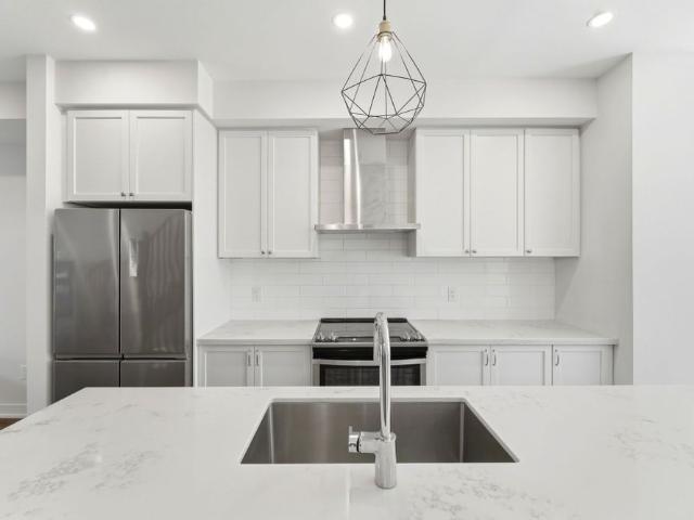 For Lease 19 Markle Crescent, Hamilton, Ontario