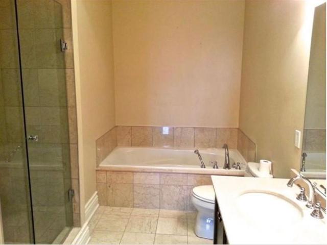 For Lease 1 Verclaire Gate Unit# 312, Markham, Ontario