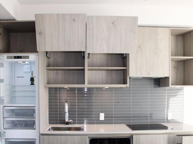 For Lease 1 Yorkville Avenue Unit# 1203, Toronto, Ontario