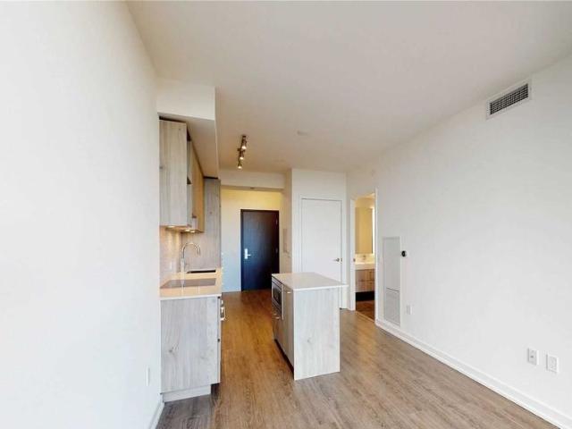 For Lease 1 Yorkville Avenue Unit# 2910, Toronto, Ontario