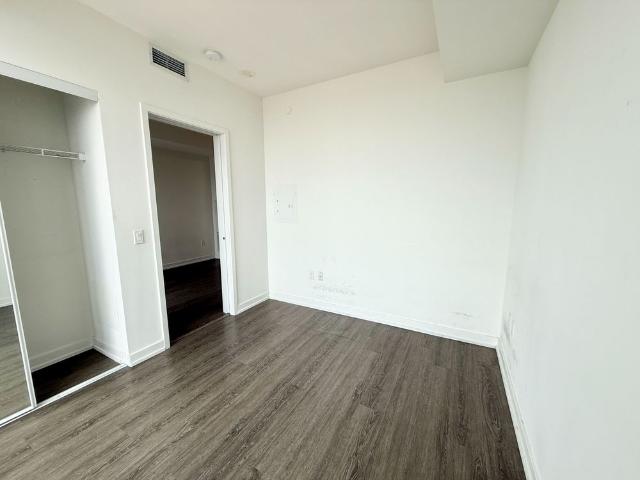 For Lease 1 Yorkville Avenue Unit# 4406, Toronto, Ontario