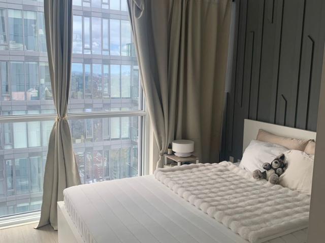 For Lease 1 Yorkville Avenue Unit# 4601, Toronto, Ontario