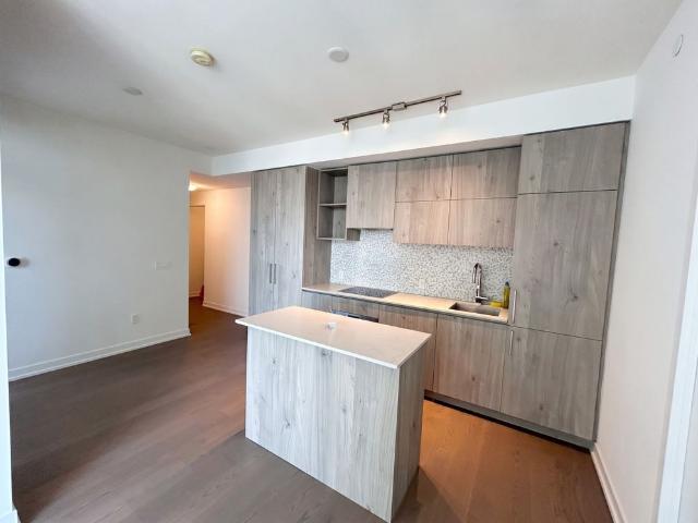 For Lease 1 Yorkville Avenue Unit# 4802, Toronto, Ontario