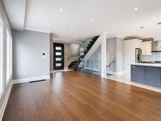 For Lease 1 Aura Lea Boulevard, Toronto, Ontario